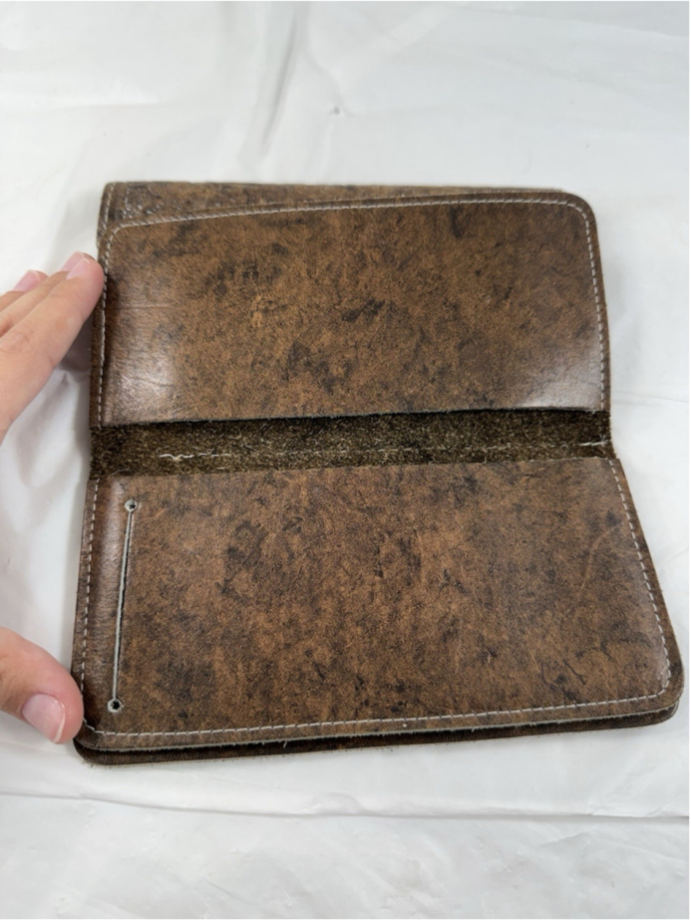 Cowhide Brazil Tooled Brown Leather Wallet - Picture 6 of 15
